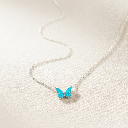 Papillonelle Halskette mit blauem Schmetterling